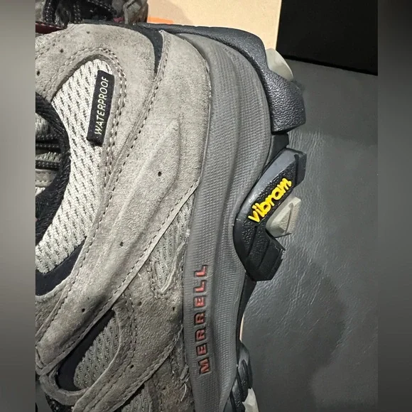 Men, Size 8, brown/ tan/ taupe, Merrell, waterproof. - Picture 10 of 14